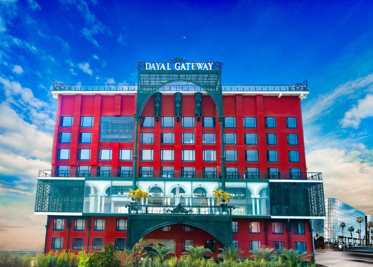 Dayal Gateway Hotel Lucknow Buitenkant foto